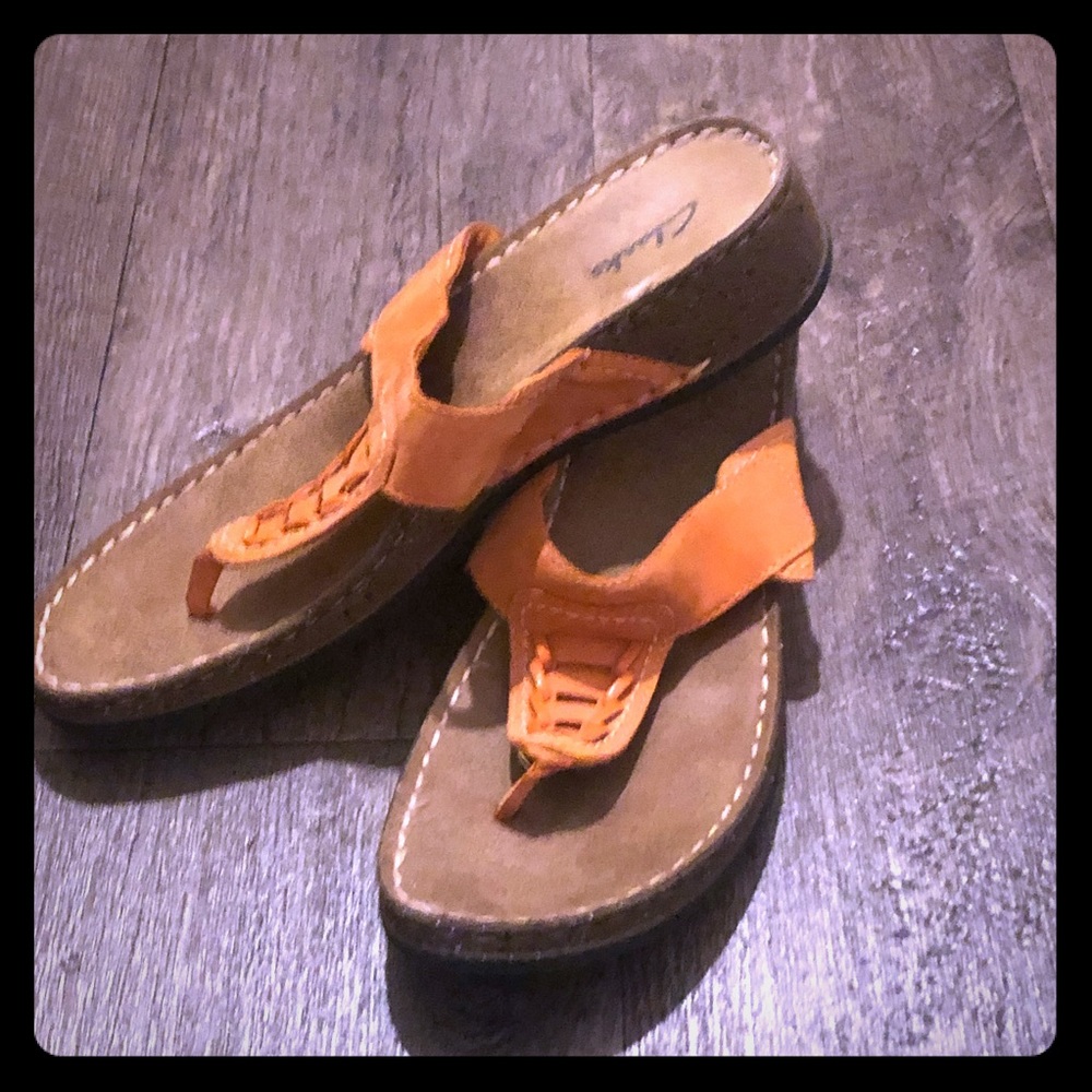 Clark’s orange leather t-strap flip flop